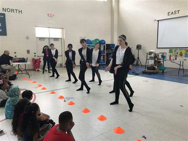 performers dancing